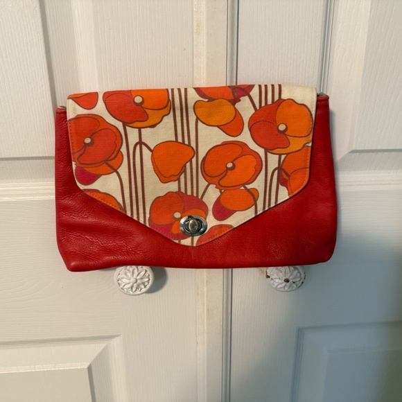 Red Staggerwing Pocketbook - Picture 2 of 3